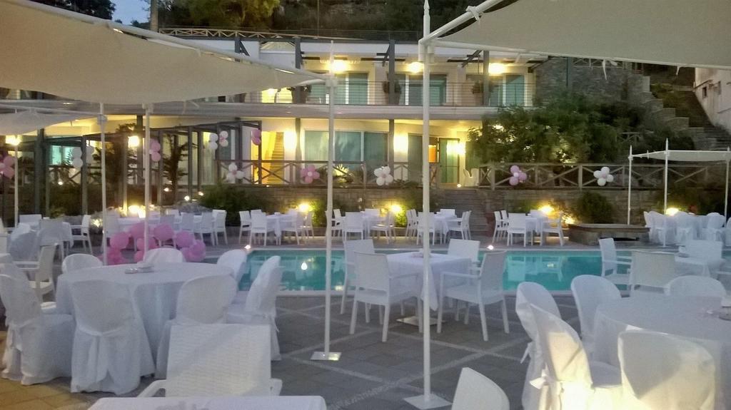 Hotel Promenade Bleu Pioppi Exterior foto